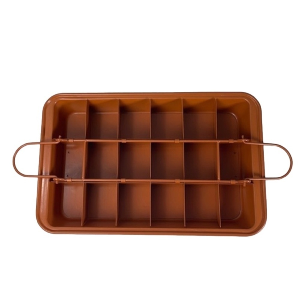 Non  Stick Divided Brownie Baking Pan